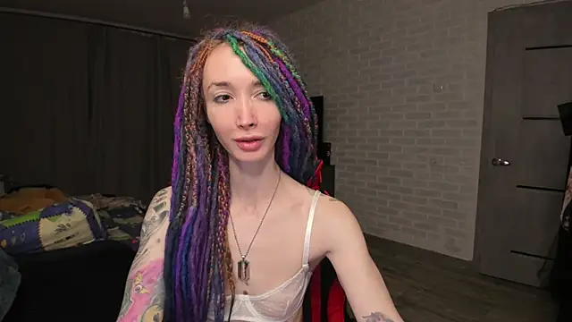 Snapshot of Roxy_Silver chatting on 01-27-25, 10:06 Roxy Silver online show from 01-27-25, 10:06