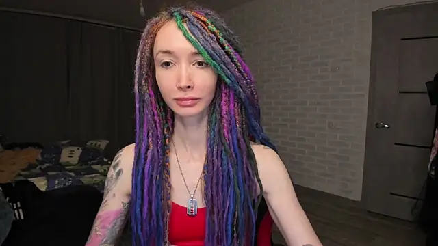 Snapshot of Roxy_Silver chatting on 01-28-25, 08:36 Roxy Silver online show from 01-28-25, 08:36