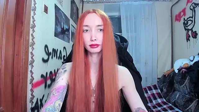 Snapshot of Roxy_Silver chatting on 03-08-25, 03:56 Roxy Silver online show from 03-08-25, 03:56