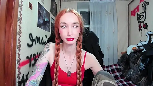 Snapshot of Roxy_Silver chatting on 09-16-25, 08:54 Roxy Silver online show from 09-16-25, 08:54