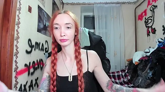 Snapshot of Roxy_Silver chatting on 10-11-25, 09:35 Roxy Silver online show from 10-11-25, 09:35