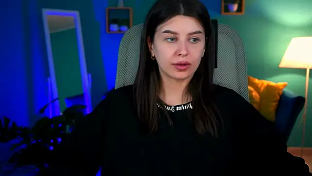 NicoleMun online show from 02-19-25, 06:32