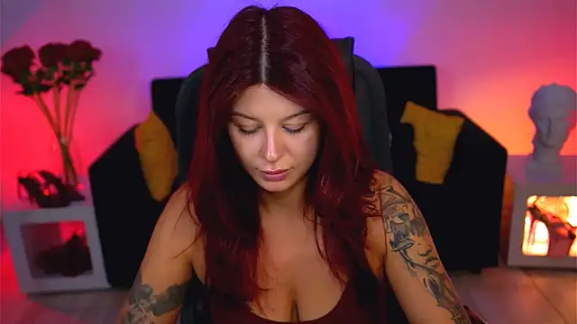 NicoleMun online show from 10-14-25, 12:50