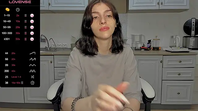Snapshot of broosnica1 chatting on 01-12-25, 08:14 broosnica1 online show from 01-12-25, 08:14