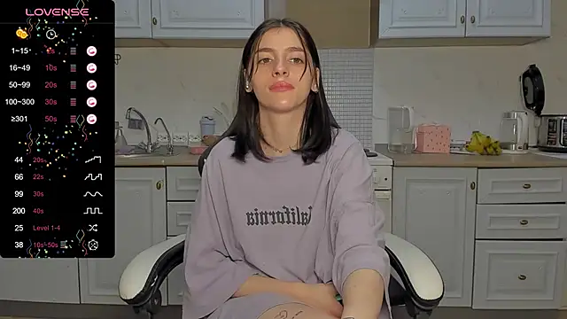 Snapshot of broosnica1 chatting on 02-08-25, 02:49 broosnica1 online show from 02-08-25, 02:49