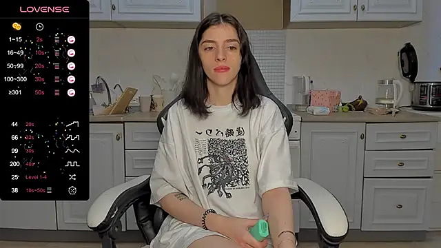 Snapshot of broosnica1 chatting on 02-19-25, 10:01 broosnica1 online show from 02-19-25, 10:01