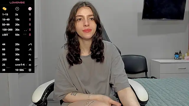 Snapshot of broosnica1 chatting on 10-08-25, 05:49 broosnica1 online show from 10-08-25, 05:49
