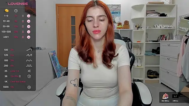 Snapshot of broosnica1 chatting on 06-29-26, 06:19 broosnica1 online show from 06-29-26, 06:19