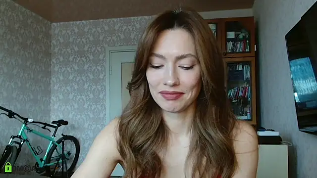 Snapshot of alicia_spicy chatting on 09-27-25, 10:42 alicia spicy online show from 09-27-25, 10:42