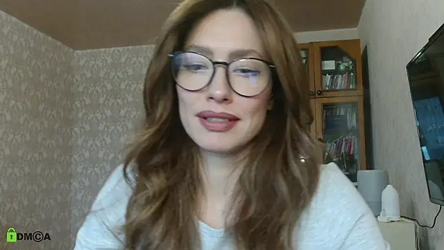 Snapshot of alicia_spicy chatting on 10-18-25, 10:05 alicia spicy online show from 10-18-25, 10:05