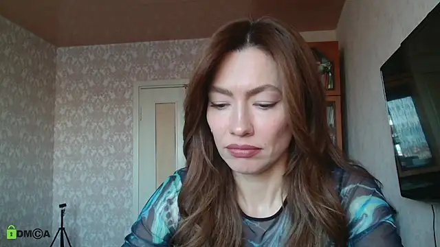 Snapshot of alicia_spicy chatting on 10-22-25, 04:57 alicia spicy online show from 10-22-25, 04:57