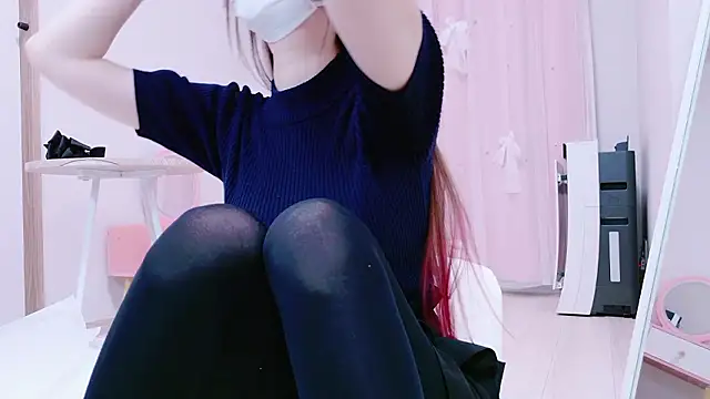 Snapshot of Ryo-sama chatting on 10-08-25, 01:42 Ryo-sama online show from 10-08-25, 01:42