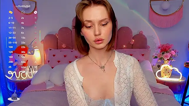 Snapshot of MaryLew chatting on 03-11-26, 06:30 MaryLew online show from 03-11-26, 06:30