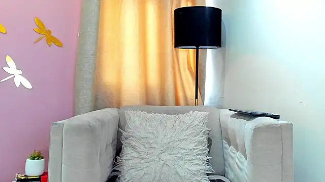 Snapshot of _AlejaCruz_ chatting on 03-01-25, 06:21 AlejaCruz online show from 03-01-25, 06:21