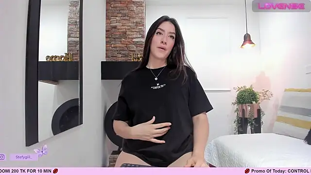 Snapshot of _AlejaCruz_ chatting on 03-11-25, 07:36 AlejaCruz online show from 03-11-25, 07:36