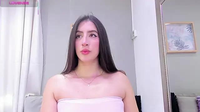 Snapshot of _AlejaCruz_ chatting on 10-04-25, 07:23 AlejaCruz online show from 10-04-25, 07:23