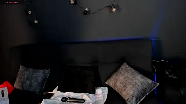 Charlotte  Brown  online show from 02-13-25, 01:05