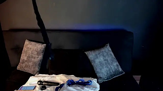 Charlotte  Brown  online show from 03-12-25, 12:57