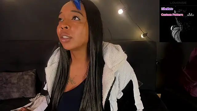 Charlotte  Brown  online show from 09-11-25, 01:00