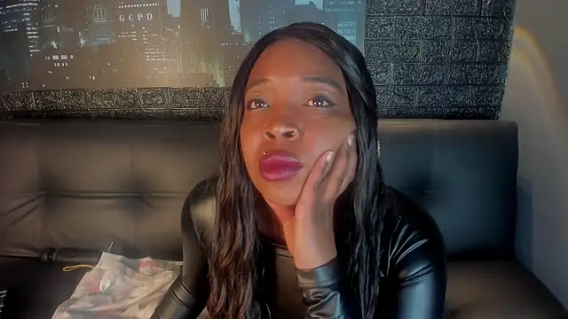 Charlotte  Brown  online show from 10-03-25, 01:41