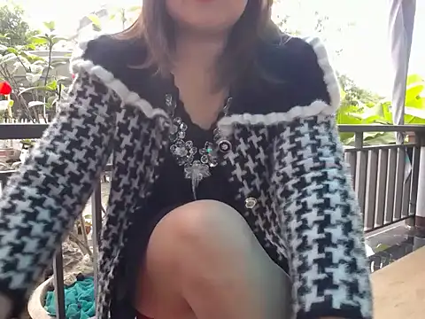 Nanaly Sweet online show from 02-05-25, 01:04
