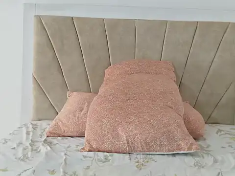 Snapshot of petitechocolate964 chatting on 02-01-25, 10:26 petitechocolate964 online show from 02-01-25, 10:26