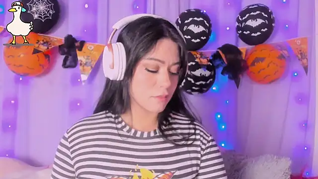  niiky online show from 10-21-25, 12:17