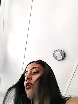 Snapshot of cleopatra-phaedra chatting on 02-07-25, 09:05 cleopatra-phaedra online show from 02-07-25, 09:05