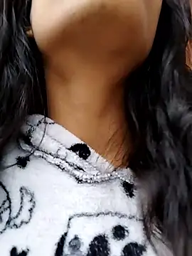 Snapshot of cleopatra-phaedra chatting on 09-28-25, 02:33 cleopatra-phaedra online show from 09-28-25, 02:33