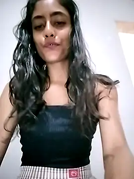 Snapshot of cleopatra-phaedra chatting on 10-30-25, 04:19 cleopatra-phaedra online show from 10-30-25, 04:19