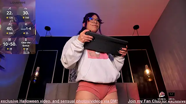 Violetta Nur online show from 10-23-25, 12:43