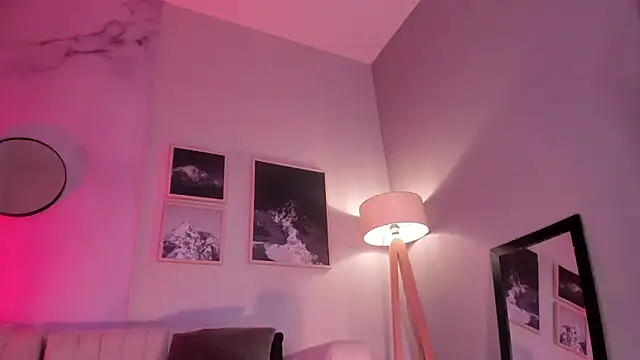 Violetta Nur online show from 01-08-26, 08:44