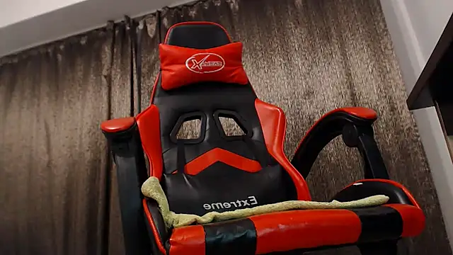 EmmaStward online show from 01-30-25, 09:47