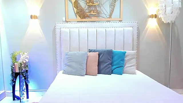  LaraMom  online show from 03-28-26, 08:08