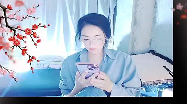 Snapshot of Floor_oo chatting on 12-04-24, 12:25 Floor oo online show from 12-04-24, 12:25