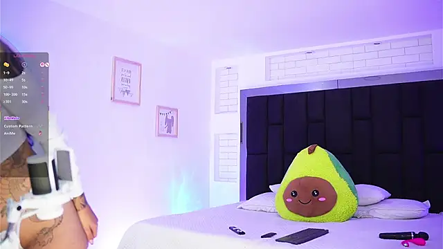 Marianamonroe  online show from 11-14-25, 07:01