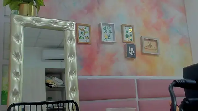 Idiris big online show from 01-18-25, 05:15