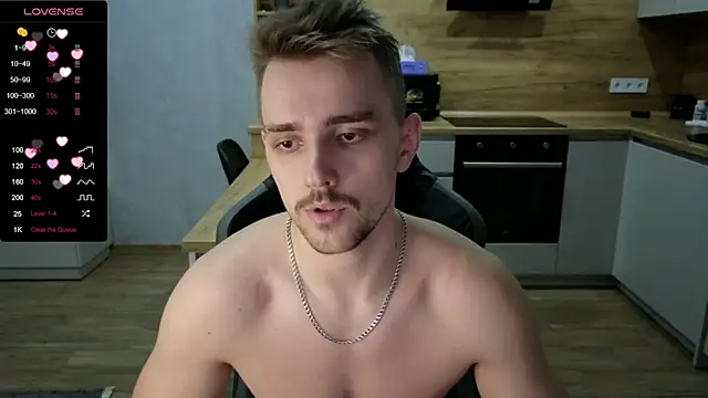 Larstar01 online show from 01-13-25, 02:11