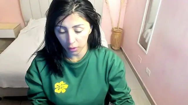 Snapshot of tiffani__love chatting on 01-15-25, 01:31 tiffani love online show from 01-15-25, 01:31