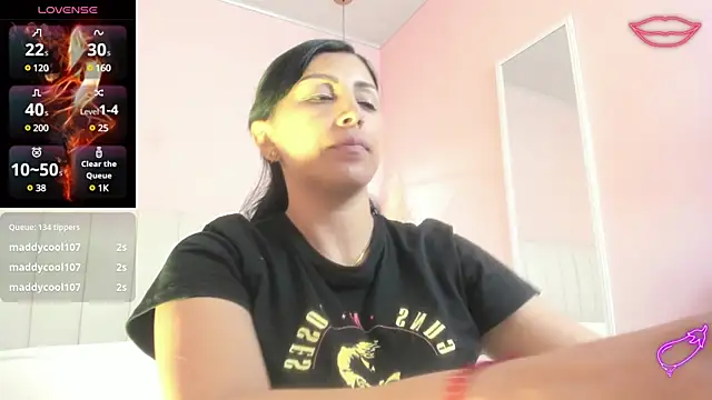 Snapshot of tiffani__love chatting on 01-30-25, 12:48 tiffani love online show from 01-30-25, 12:48