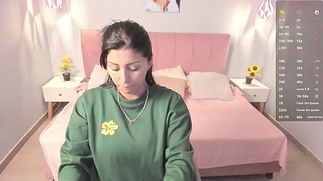 Snapshot of tiffani__love chatting on 03-17-25, 01:39 tiffani love online show from 03-17-25, 01:39