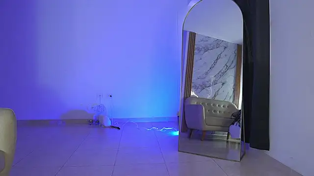 Emi latingirl online show from 03-20-26, 07:08