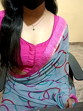 Snapshot of Nithya_05 chatting on 10-16-25, 06:25 Nithya 05 online show from 10-16-25, 06:25