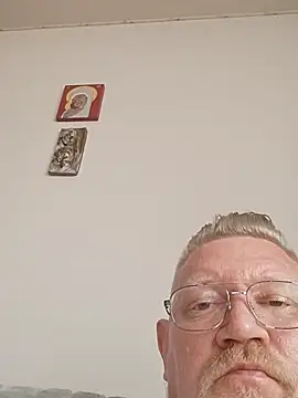 Pol1074 online show from 06-10-26, 02:05