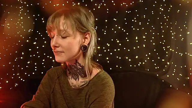 Littlespacemouse online show from 02-16-26, 12:01