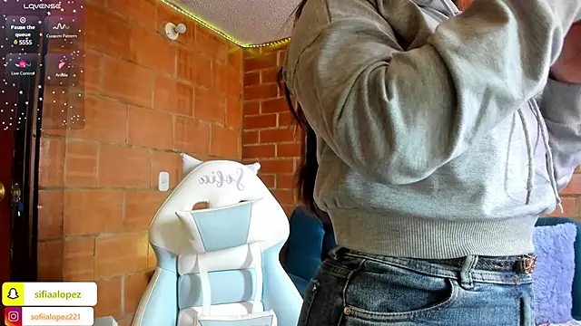 sofiaalopez2 online show from 01-30-25, 10:08