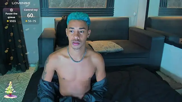 Hottwinkguys online show from 12-17-25, 04:51