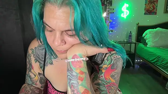 Snapshot of CherryBombBomb chatting on 11-03-25, 03:19 CherryBombBomb online show from 11-03-25, 03:19