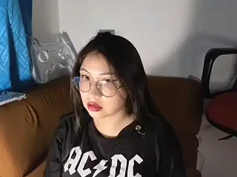 Snapshot of Caroll_Luna chatting on 12-26-24, 03:06 Caroll Luna online show from 12-26-24, 03:06