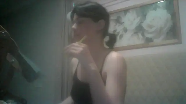 Snapshot of SunElizabeth chatting on 03-12-26, 04:35 SunElizabeth online show from 03-12-26, 04:35
